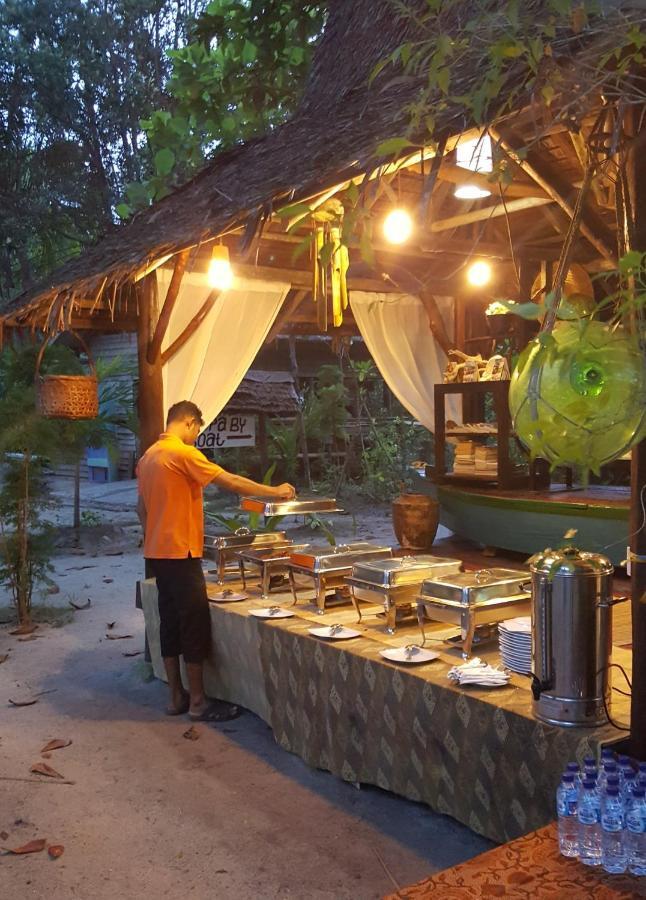 Mutiara Beach Resort Berakit Extérieur photo
