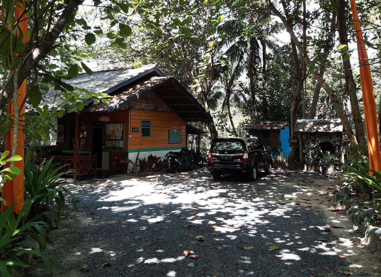 Mutiara Beach Resort Berakit Extérieur photo